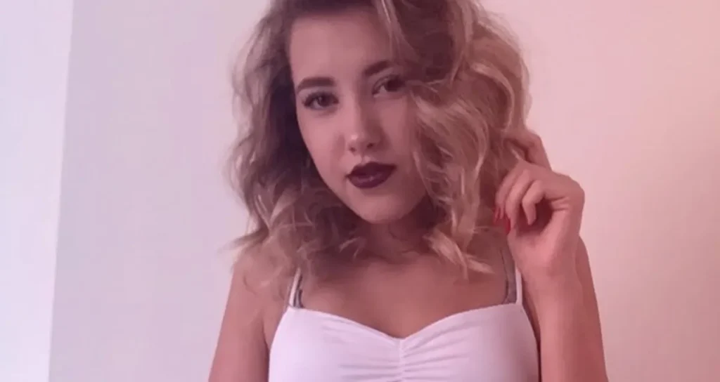 Pineapplebrat - Net Worth, Age & FAMILY